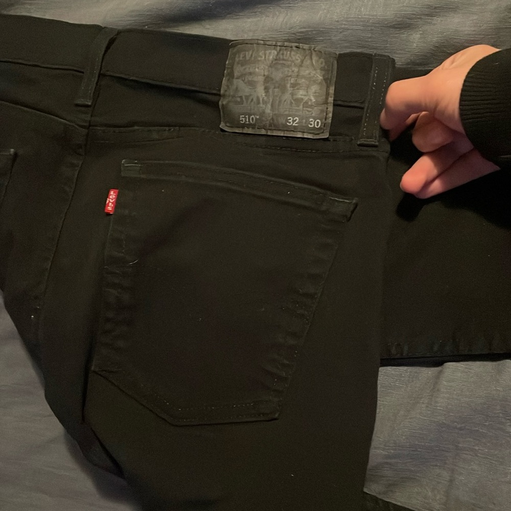 Black Levi’s jeans W32 L30